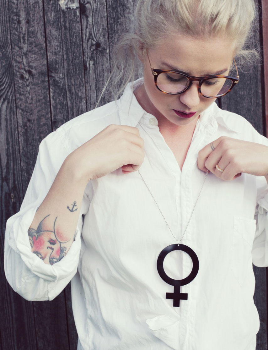 Joyería Feminista - Collares Símbolo de Mujer